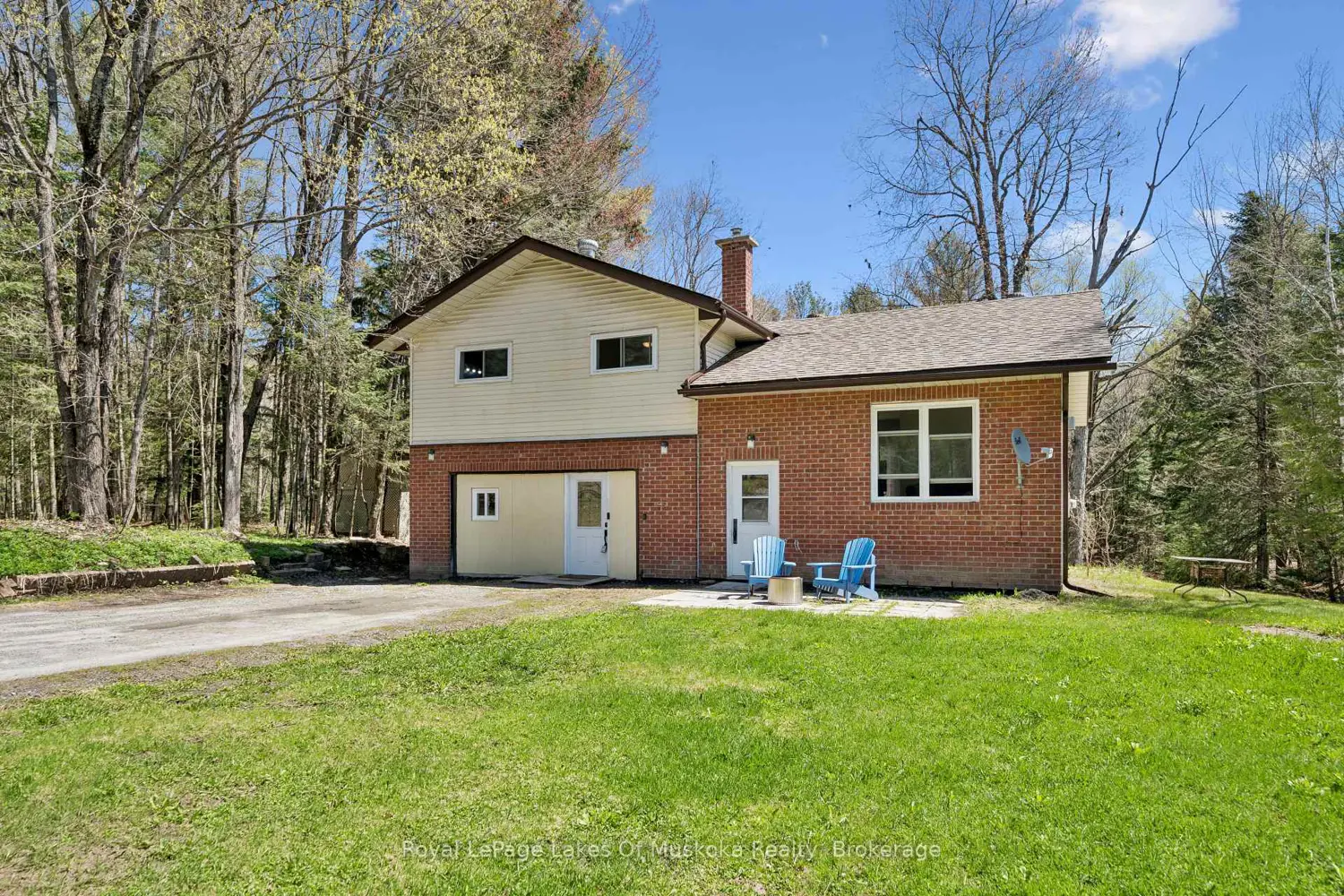 1052 Old Falkenburg Road