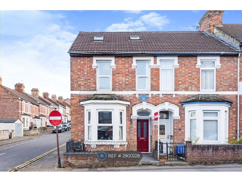 4 bed end terrace house to rentDurham Street, Swindon SN1