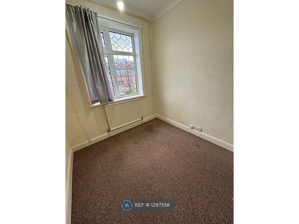 Additional image 9 of 3 bed semi-detached house to rentCliff Gardens, Scunthorpe DN15