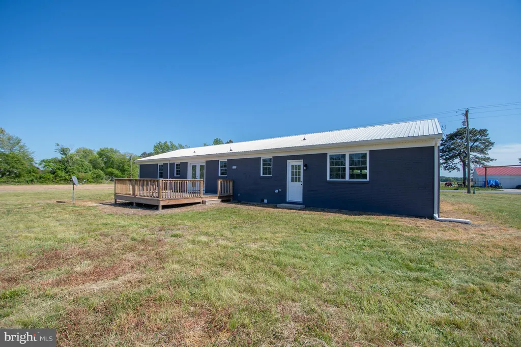 8707 Bacons Road, Laurel, DE 19956