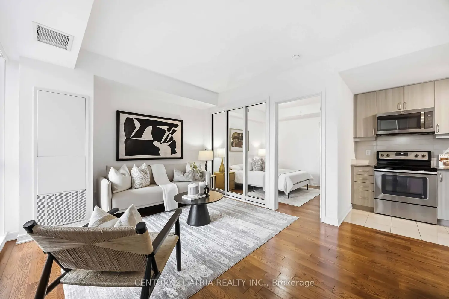 Additional image 3 of 9199 Yonge Street 518