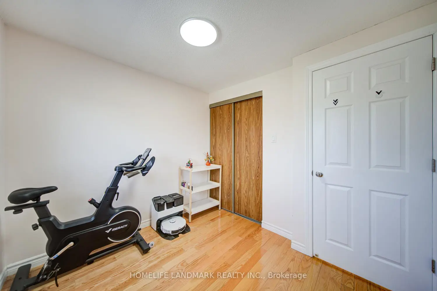 Additional image 3 of 44 Duxford Crescent