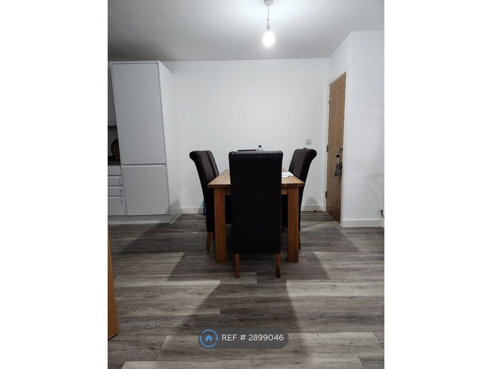 Additional image 9 of 2 bed flat to rentAlice Court, Luton LU2