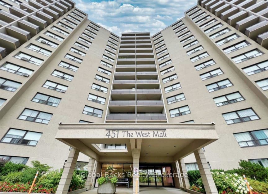 320-451 The West Mall N/a, Toronto, ON, M9C 1G1