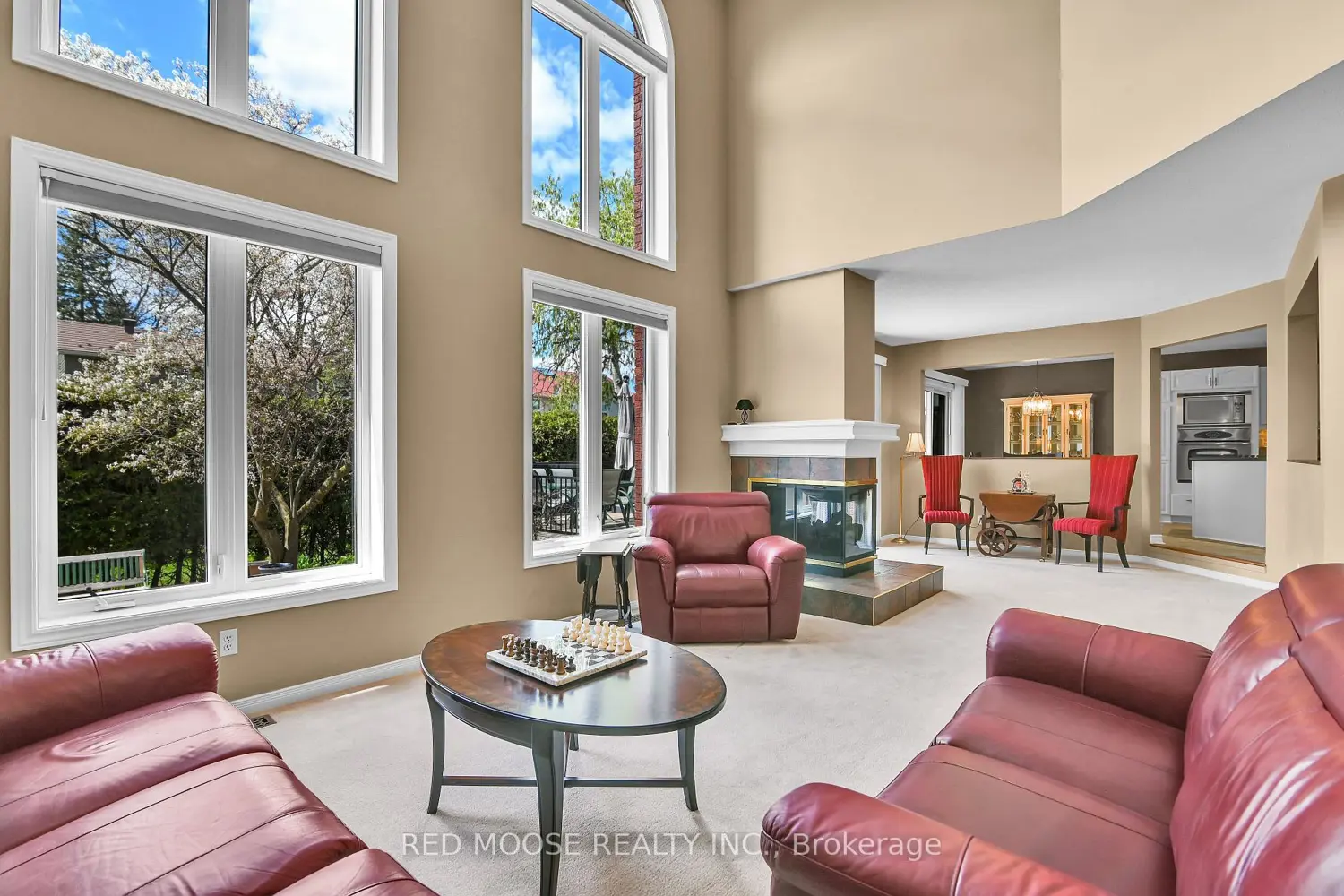6192 Ravine Way photo 3