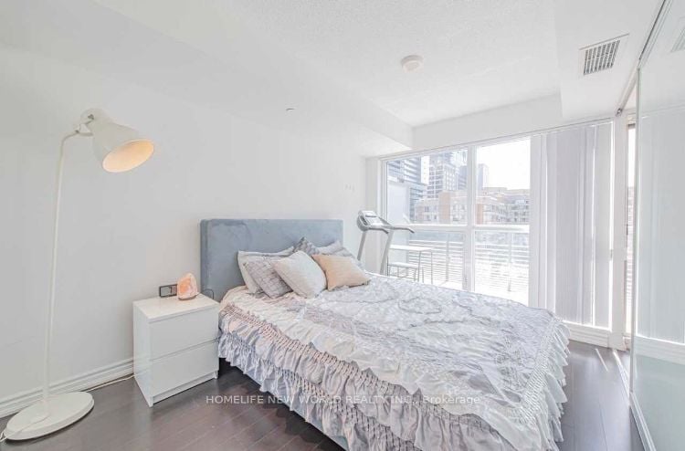 Additional image 6 of 1121-386 Yonge Street, Toronto, ON, M5B 0A5