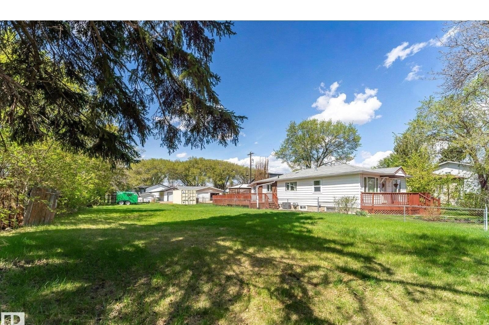 Additional image 7 of 12122 45 Street NW, Edmonton, AB, T5W2V1