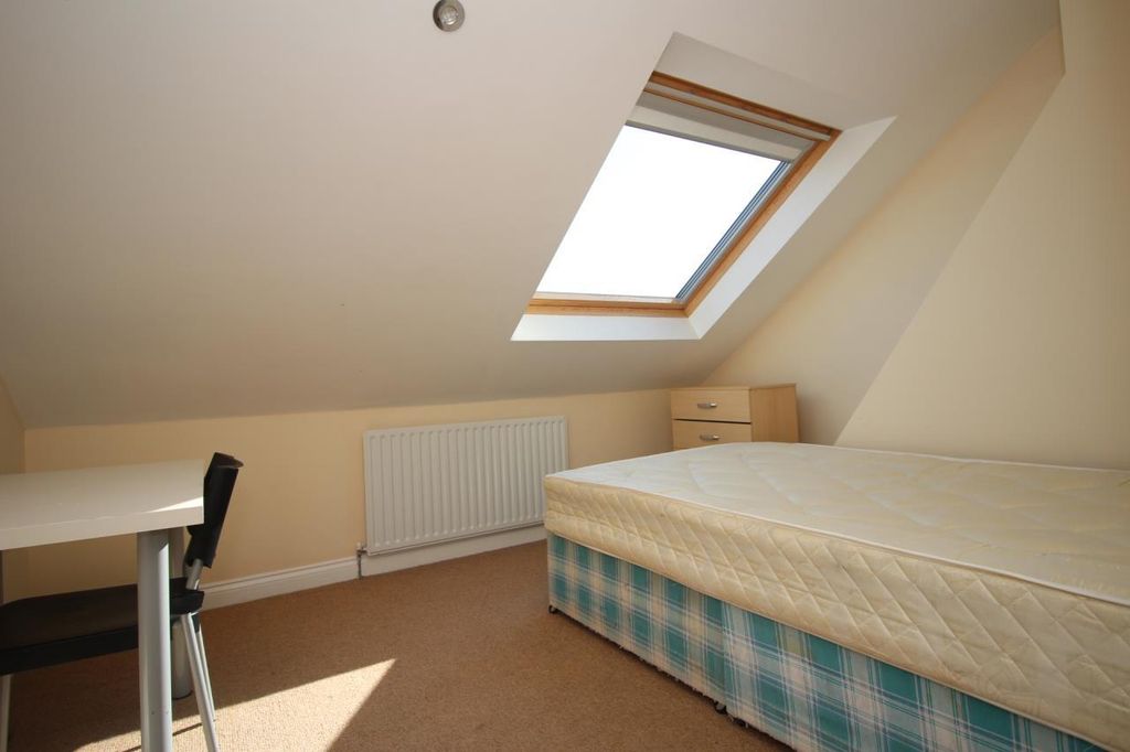Additional image 14 of 6 bed maisonette to rentHolmwood Grove, Jesmond, Newcastle Upon Tyne NE2