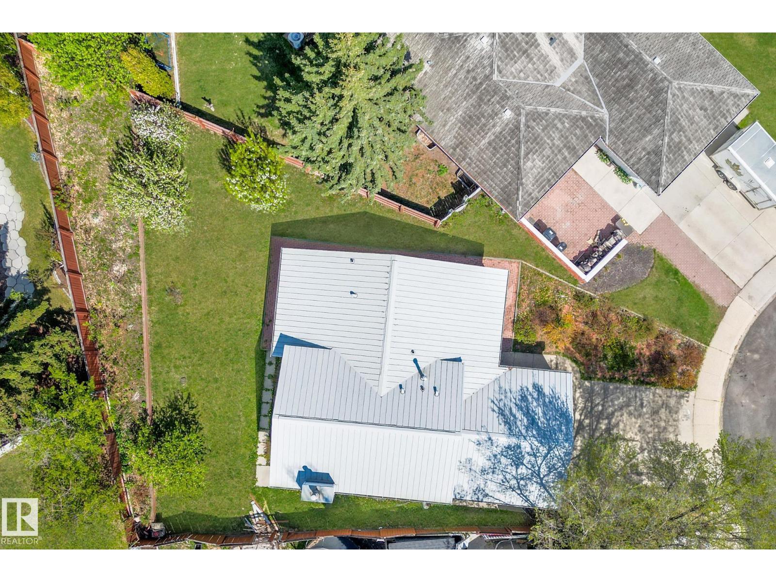 Additional image 3 of 17946 57 Avenue NW, Edmonton, AB, T6M1X3