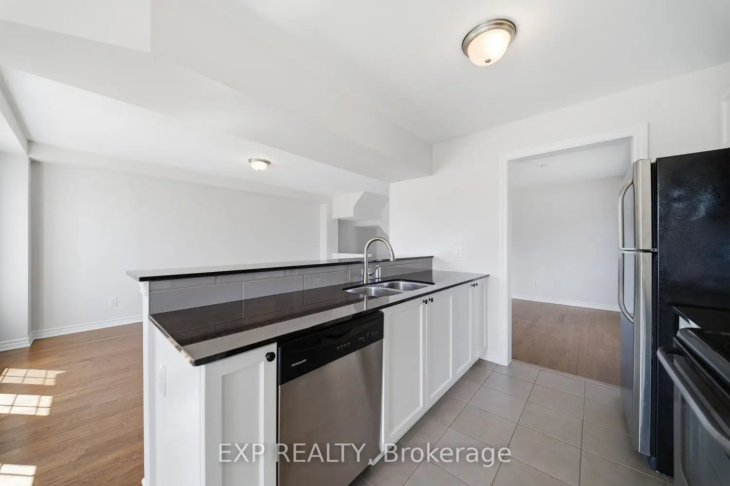 Additional image 12 of 429 Rosingdale Street
