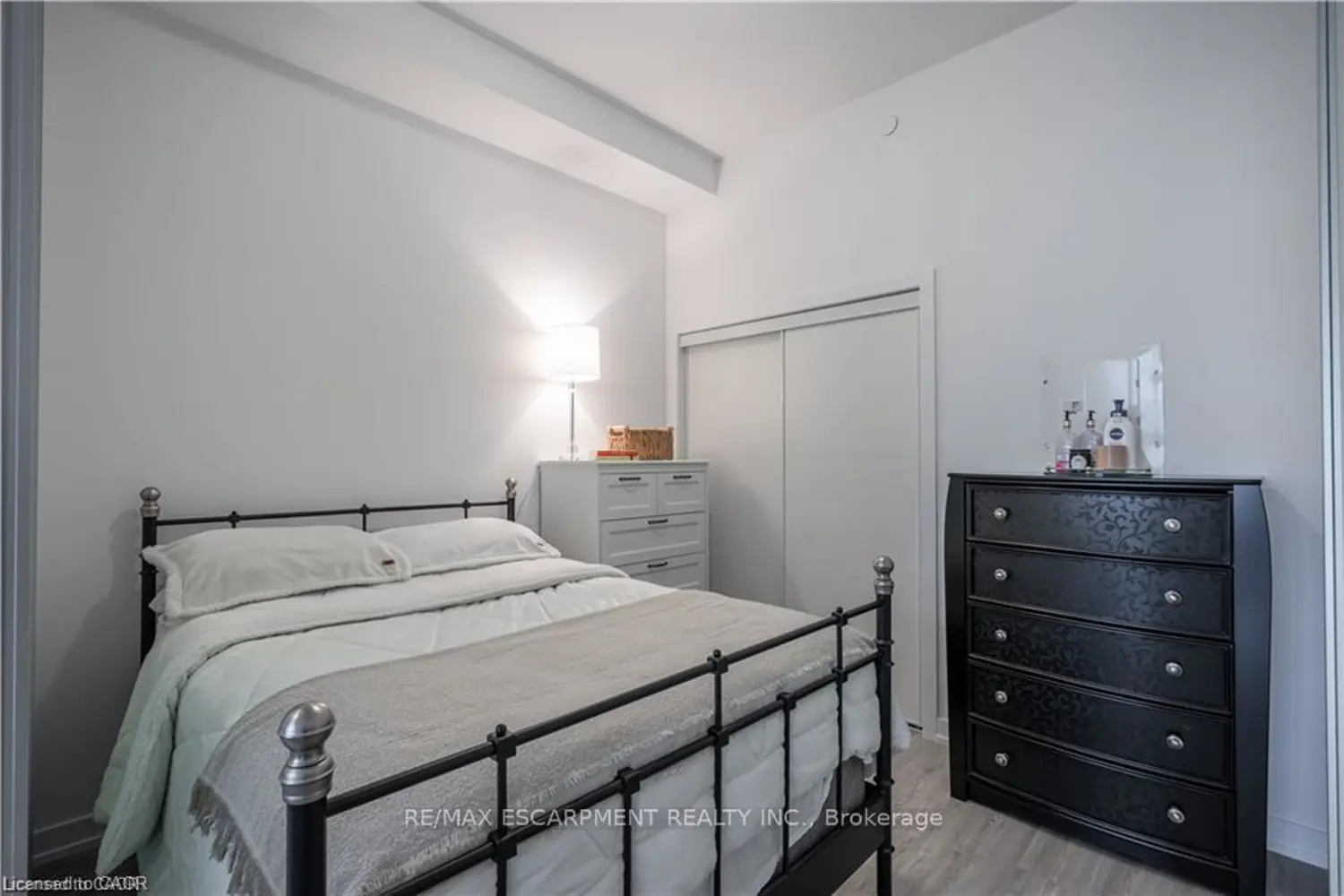 Additional image 8 of 450 Dundas Street 419