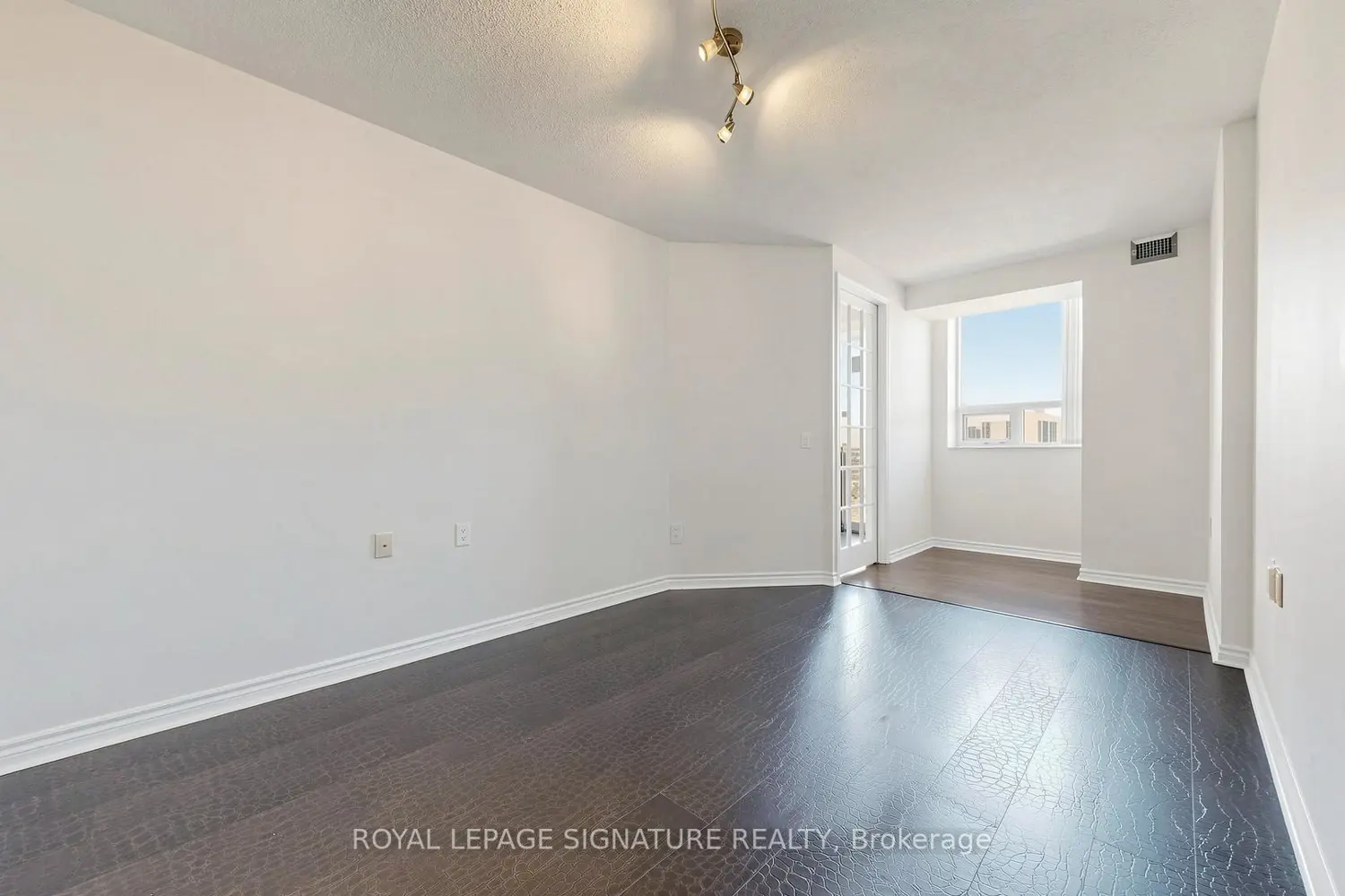 Additional image 7 of 200 Burnhamthorpe Road 1501