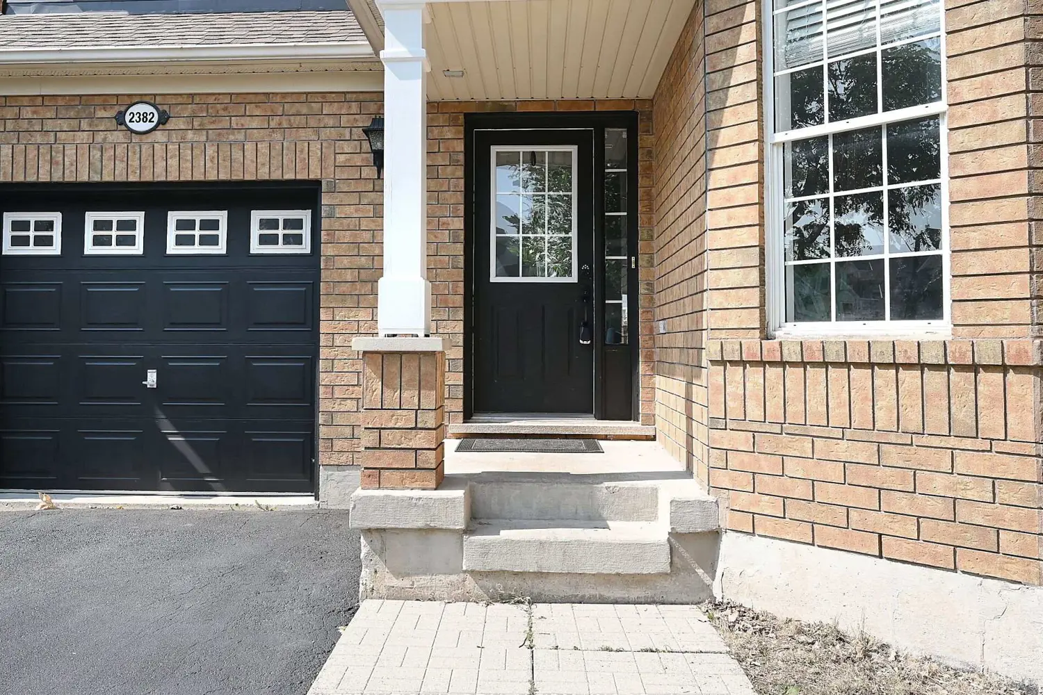 Additional image 3 of 2382 Falkland Crescent