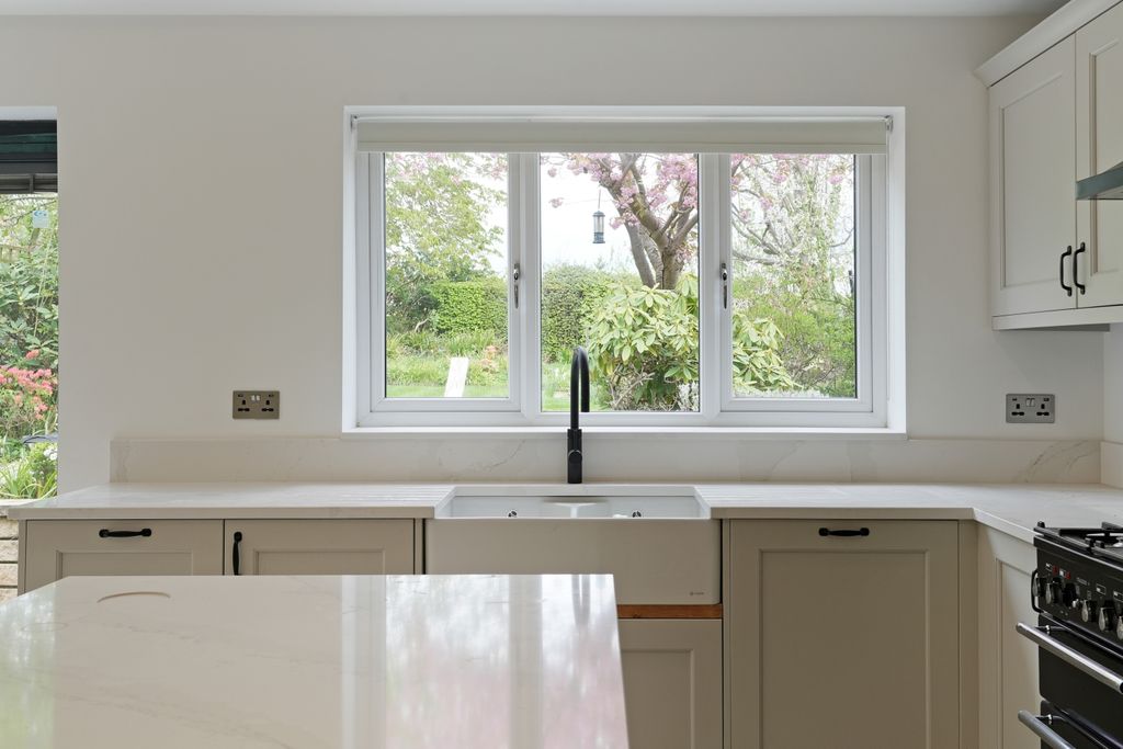 Additional image 10 of 4 bed detached house to rentFurniss Avenue, Dore, Sheffield S17