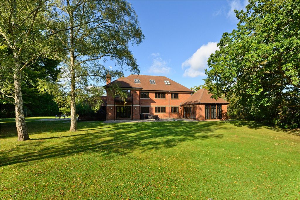 Additional image 19 of 7 bed detached house to rentChavey Down Road, Winkfield Row, Bracknell, Berkshire RG42