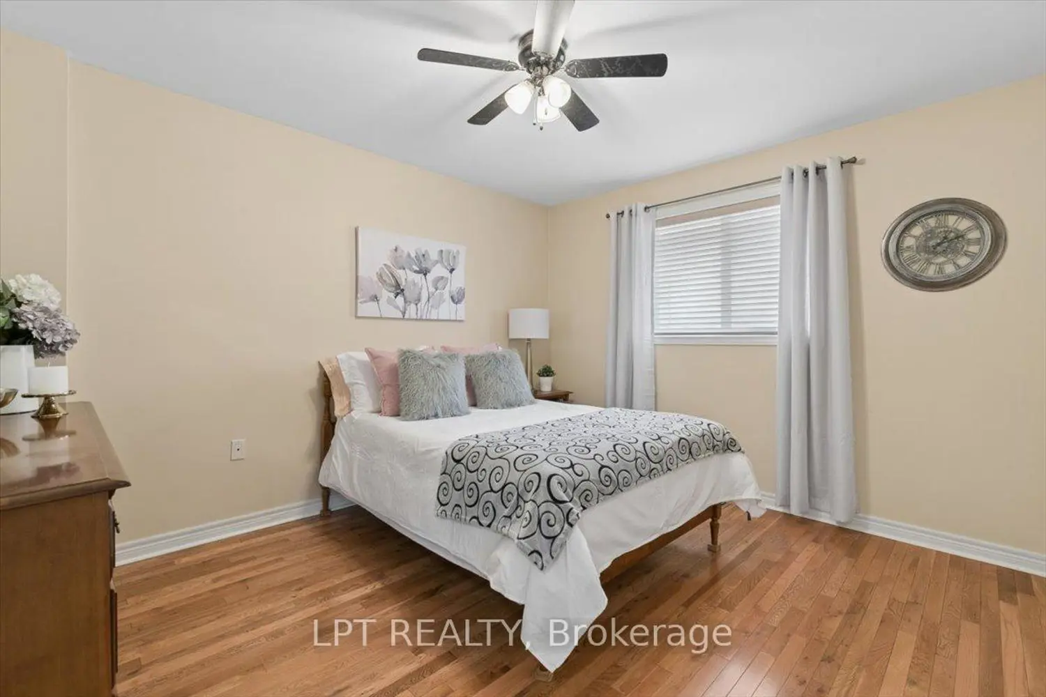 Additional image 12 of 315 Colborne Street