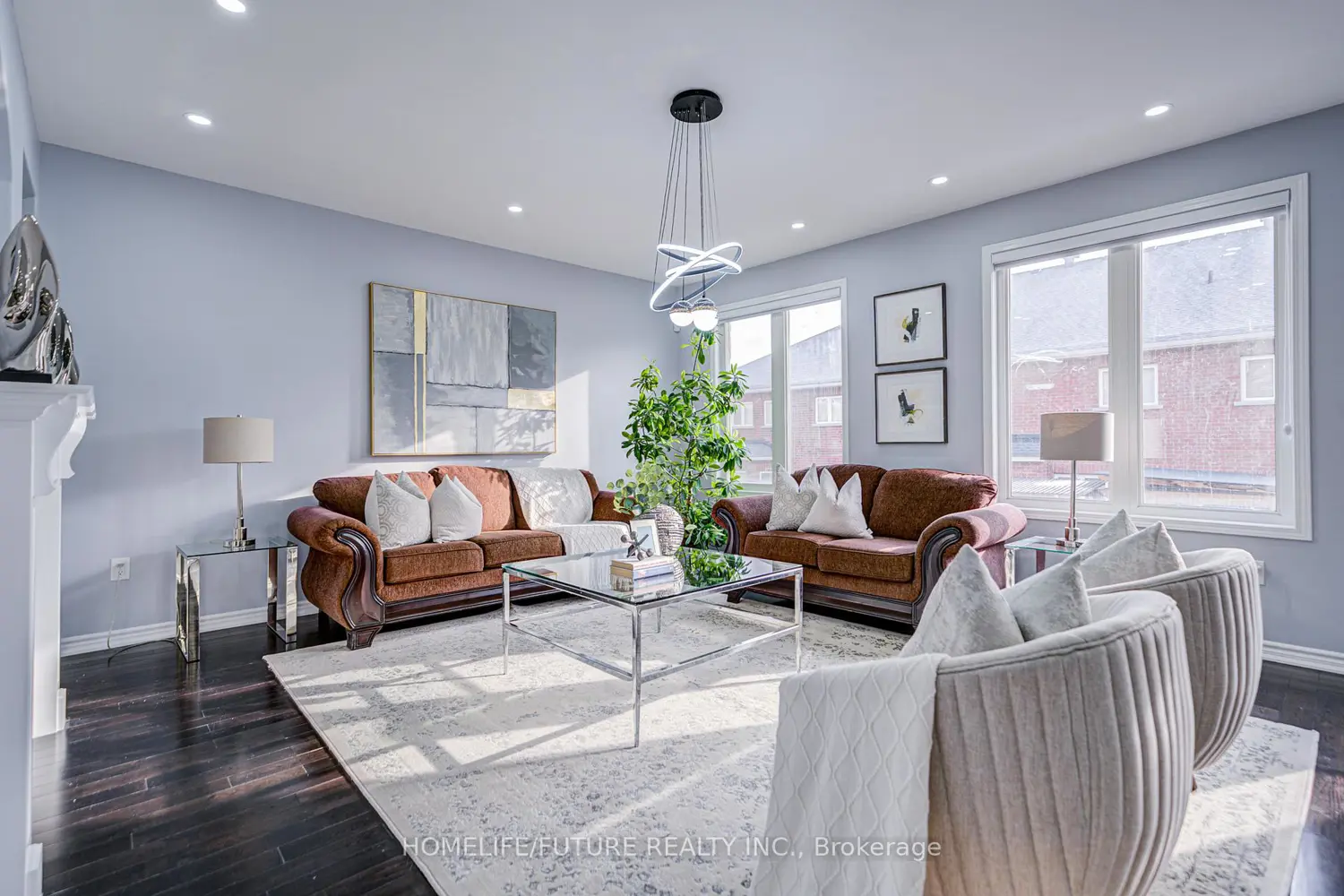 342 Laundon Terrace photo 4