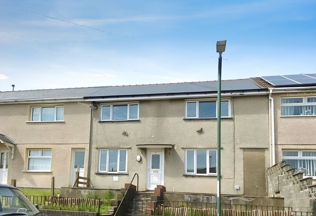 3 bed terraced house to rentPrince Philip Avenue, Ebbw Vale NP23