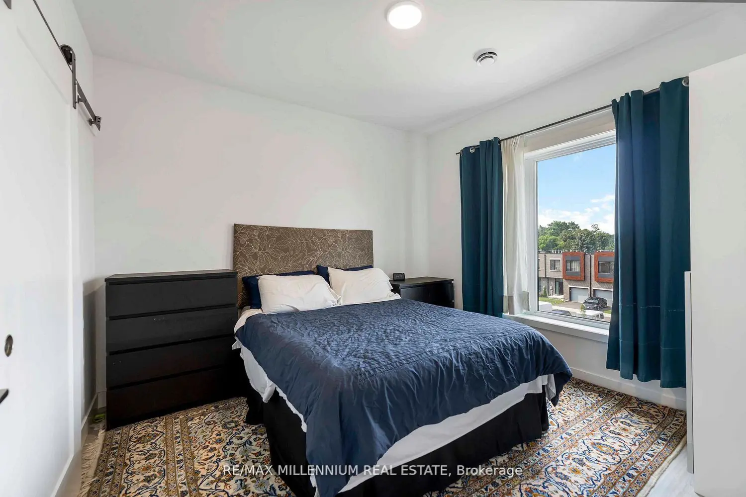 Additional image 13 of 408 Dundas Street 306