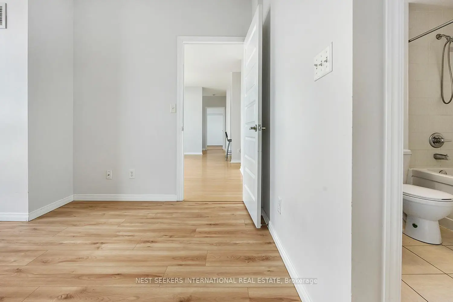Additional image 10 of 215 Queen Street 2309
