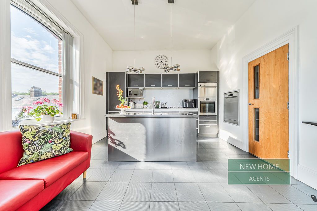 Additional image 5 of 3 bed maisonette for saleLangstone High Street, Langstone, Havant PO9