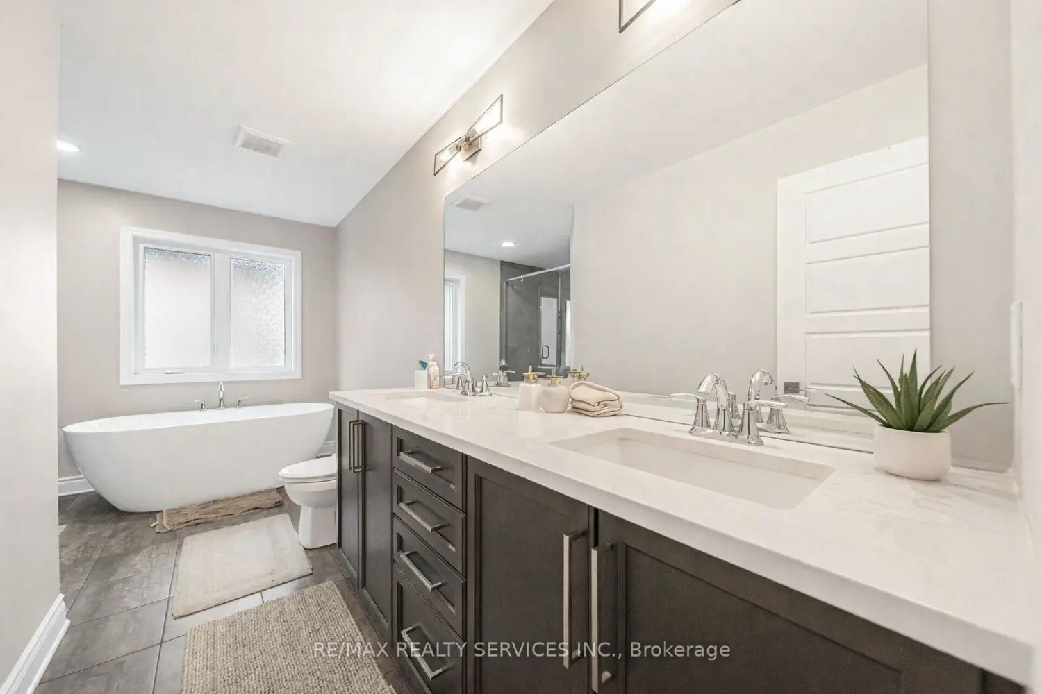 Additional image 15 of 1891 Fountain Grass Drive