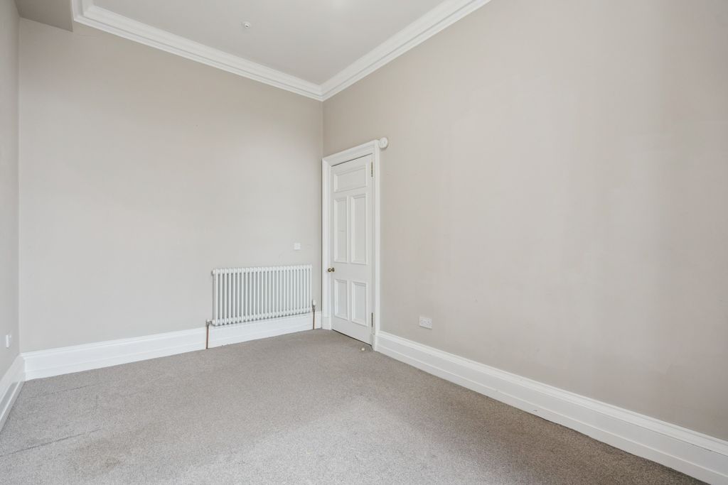 Additional image 6 of 2 bed flat to rentPort Street, Stirling, Stirlingshire FK8