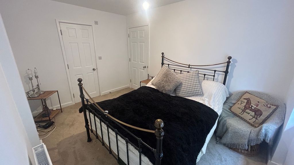 Additional image 4 of 2 bed flat to rentBelle Vue Road, Shrewsbury SY3