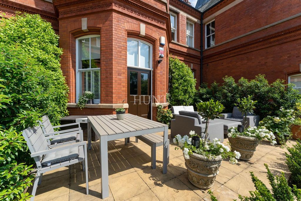 Additional image 24 of 3 bed flat for saleNorthumberland House, Repton Park, Woodford Green IG8