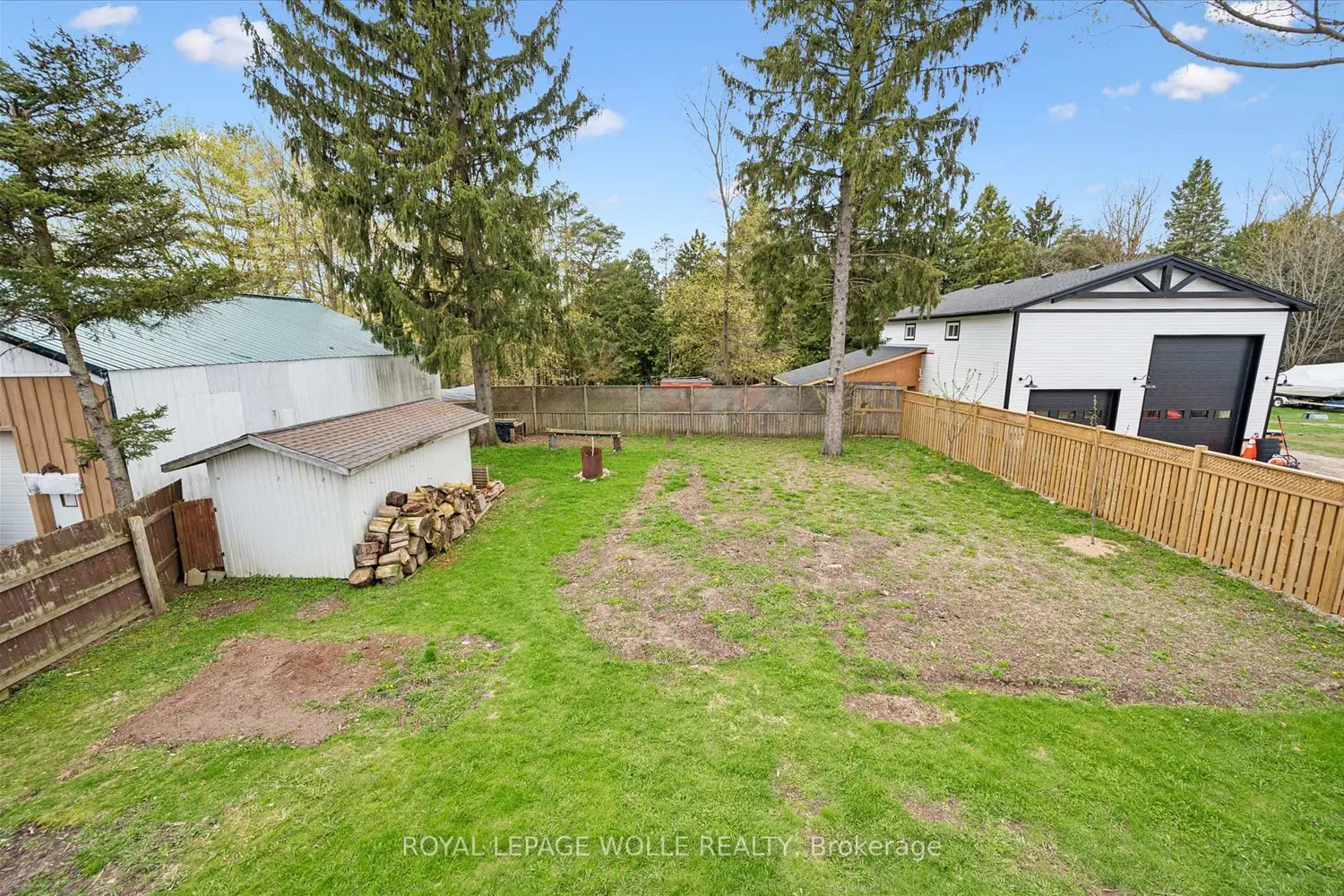 Additional image 18 of 8946 Wellington Road 16