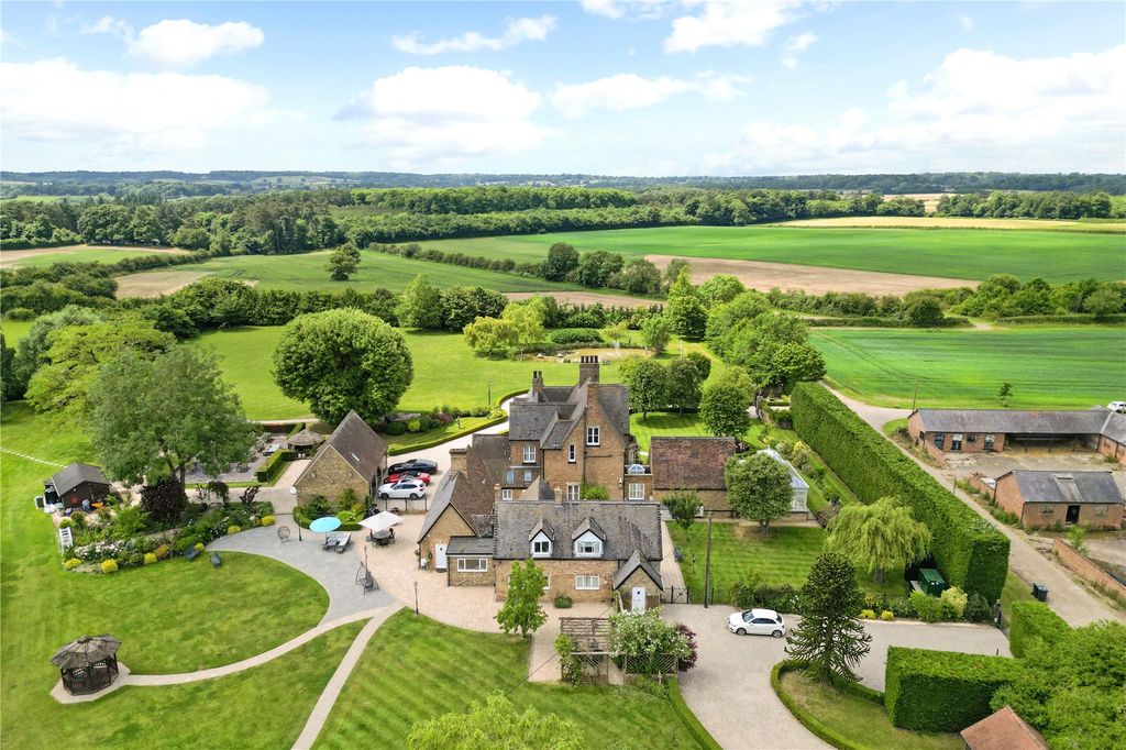 Additional image 24 of 9 bed equestrian for salePeakes End, Steppingley, Bedfordshire MK45