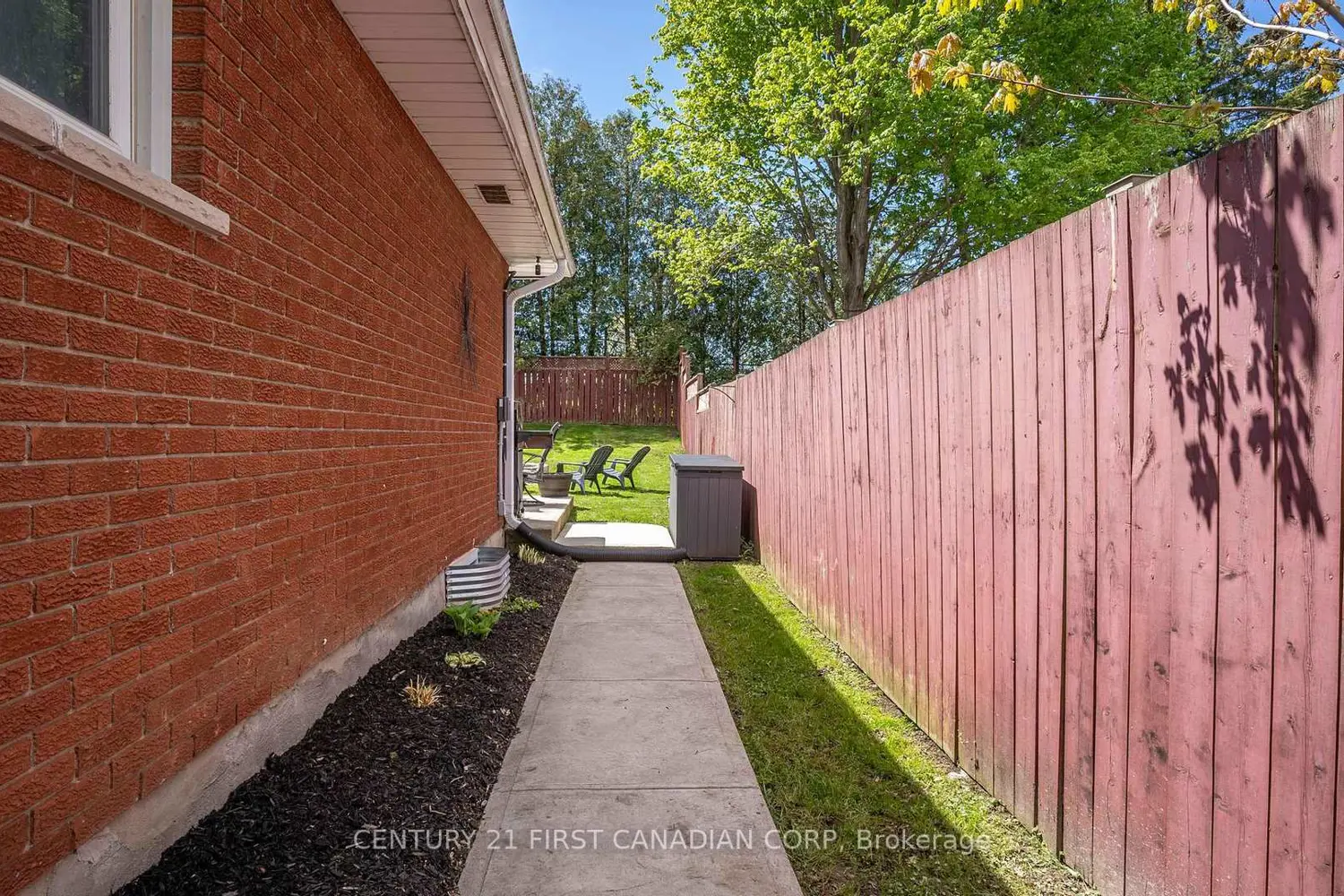 Additional image 18 of 18 Witty Avenue