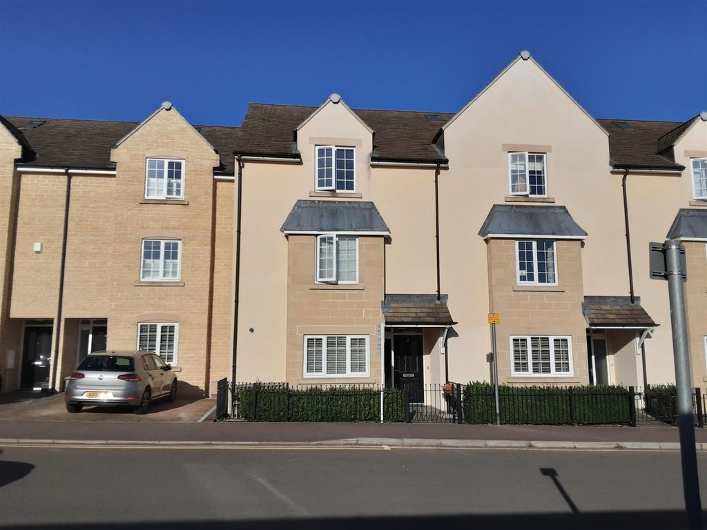 3 bed terraced house to rentCherryholt Road, Stamford PE9