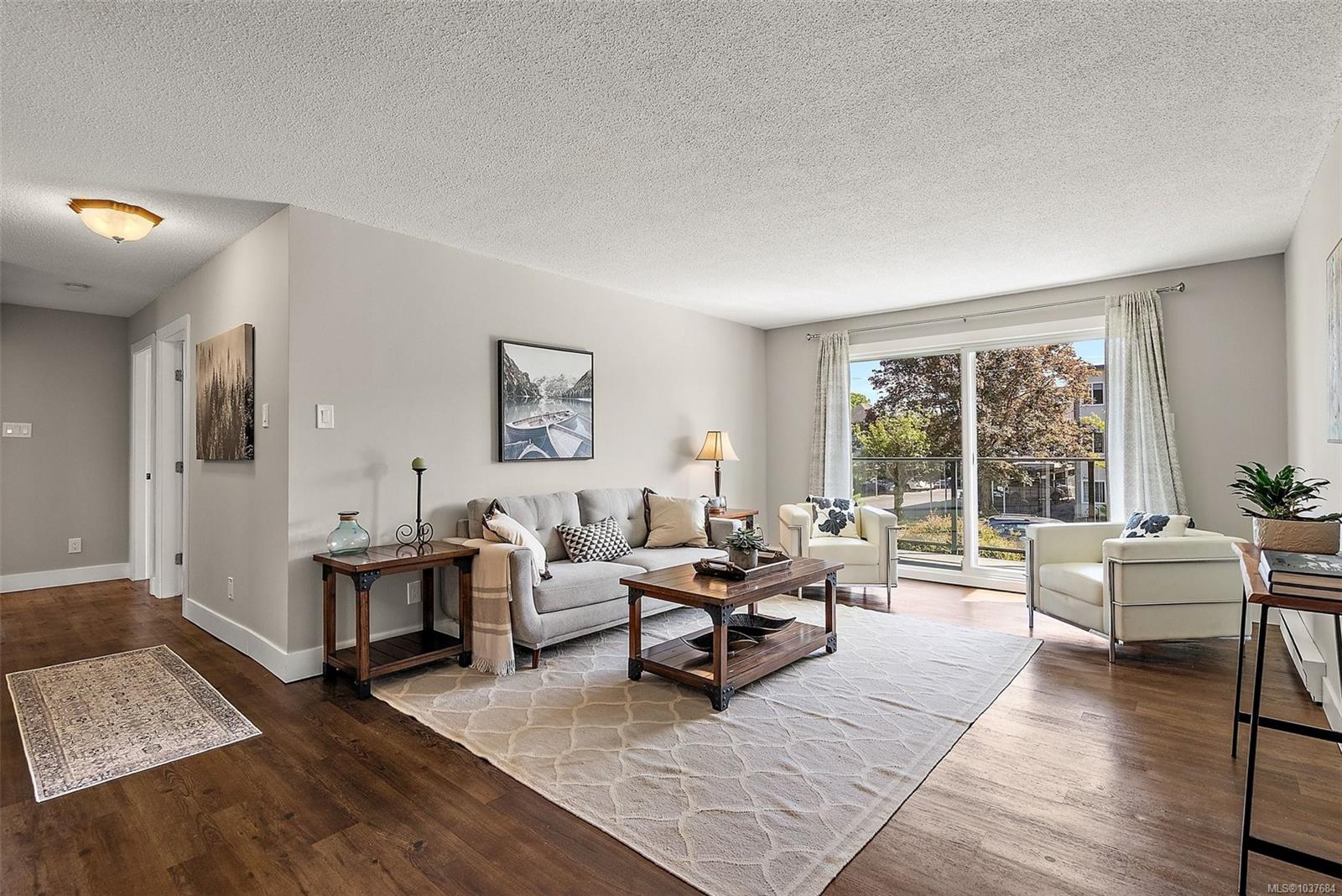 Additional image 4 of 204-1024 Fairfield Road, Victoria, BC, V8V 3A5
