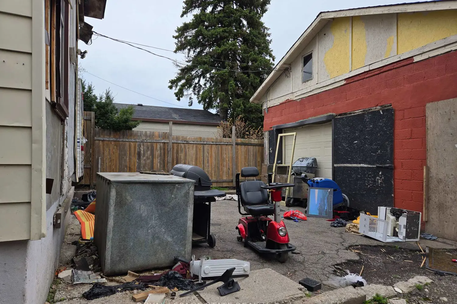 Additional image 7 of 4550 Crysler Avenue