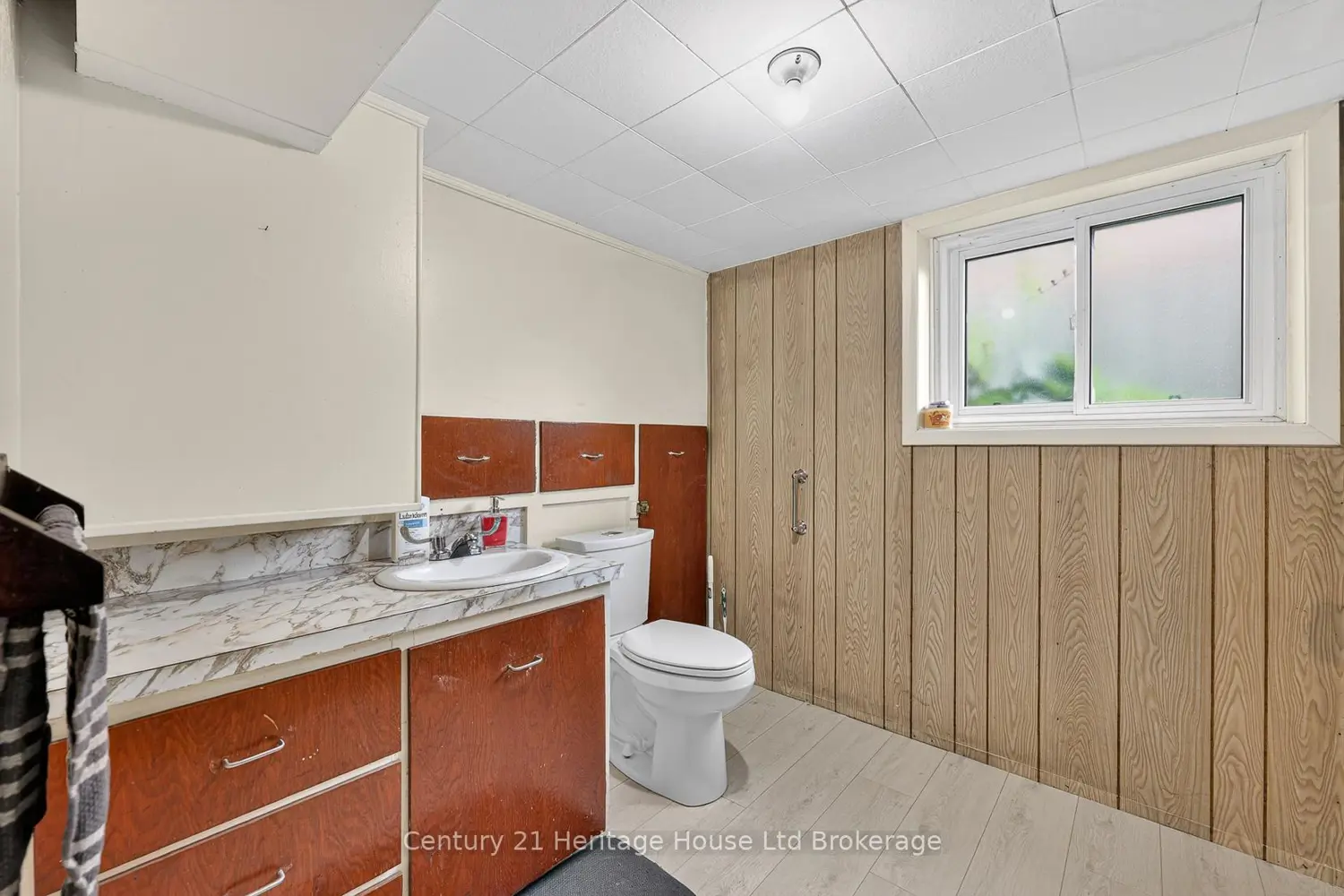 Additional image 11 of 1004 Nesbitt Crescent