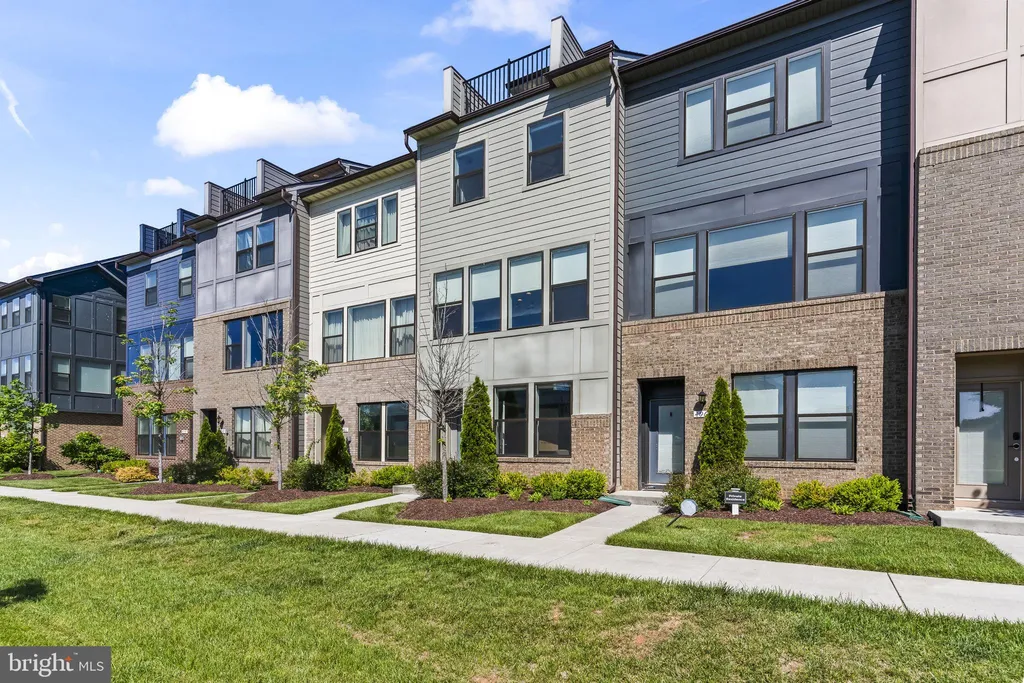 Additional image 2 of 4963 Vista Green Lane, Lanham, MD 20706