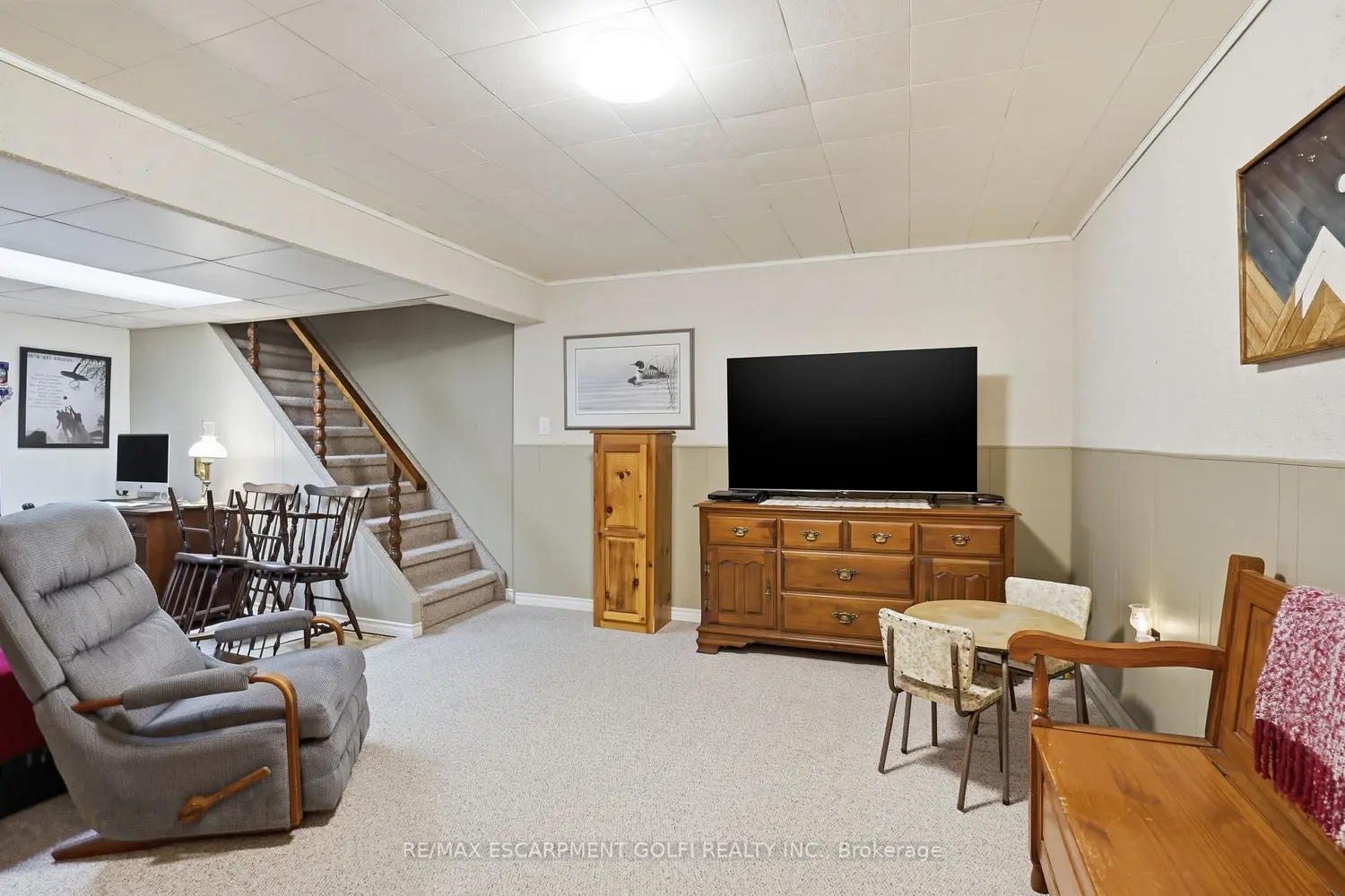 Additional image 16 of 6767 Thoroldsstone Road 97
