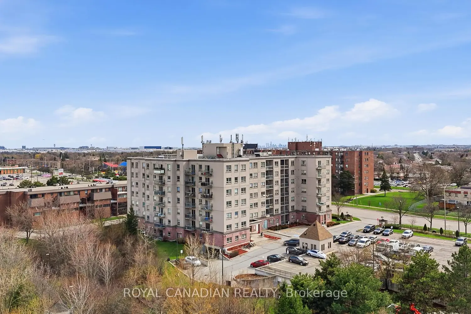 Additional image 19 of 7405 Goreway Drive 619