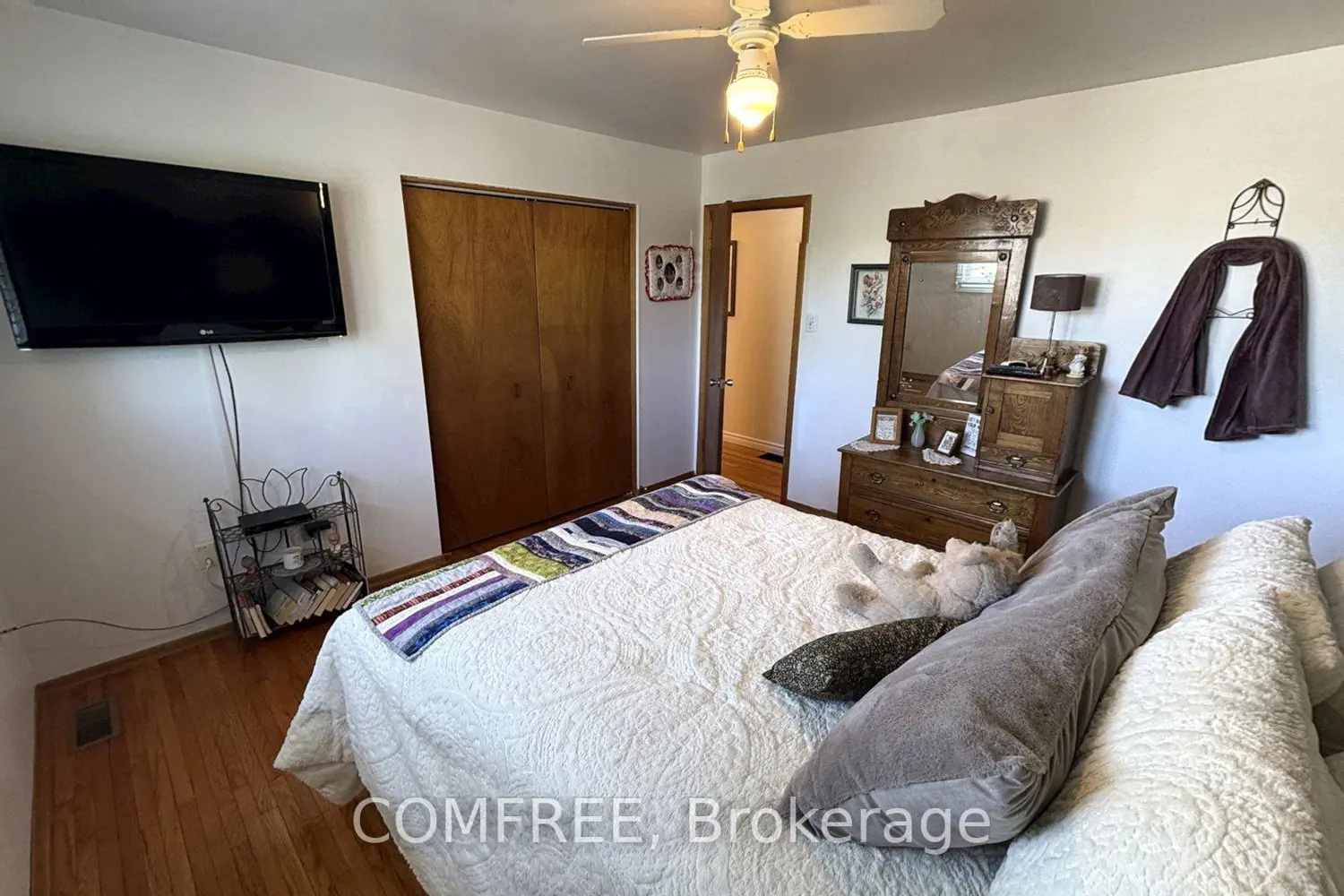 Additional image 15 of 4088 Florence Avenue