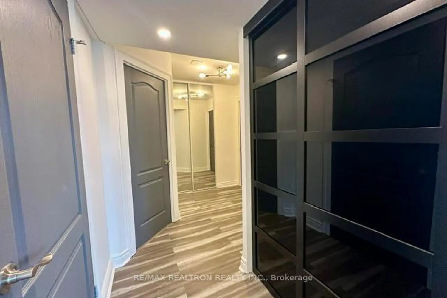 Additional image 7 of 7440 Bathurst Street 1503