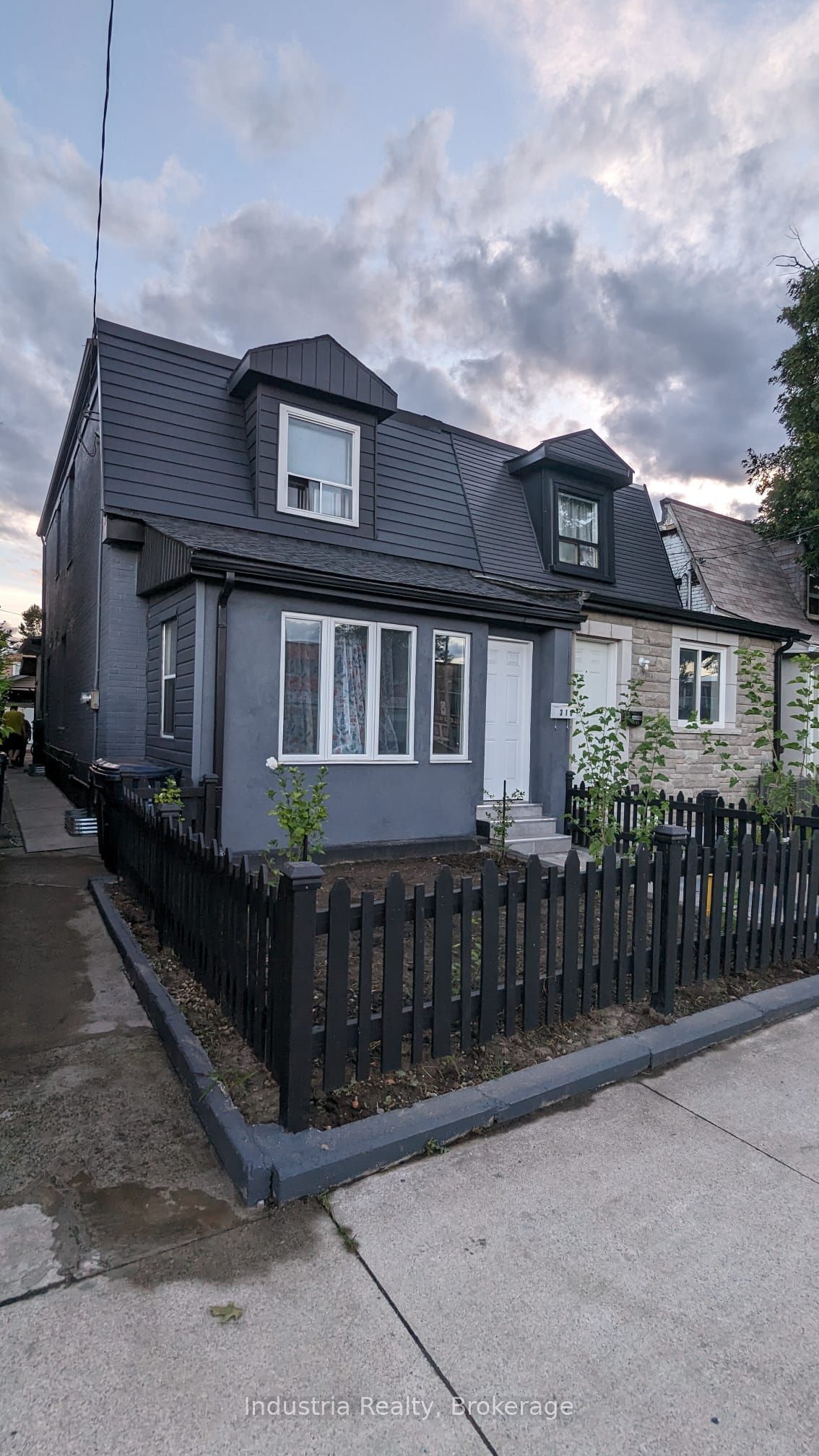 310 Weston Road, Toronto, ON, M6N 3P5