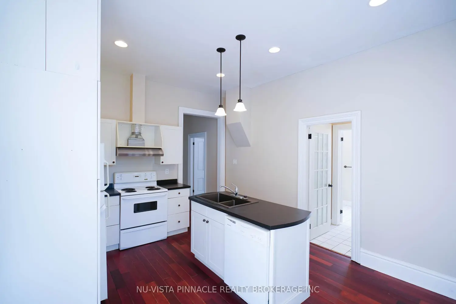 Additional image 7 of 571 Dufferin Avenue