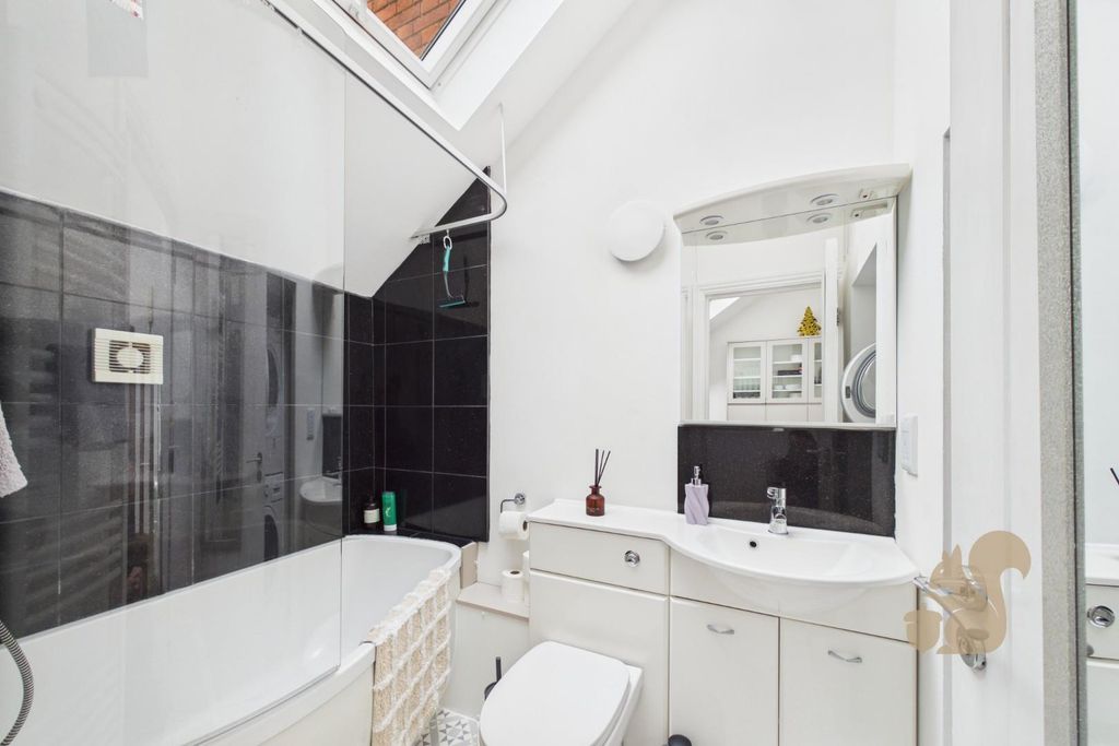 Additional image 6 of 2 bed flat to rentSt. Johns Street, Bury St. Edmunds IP33