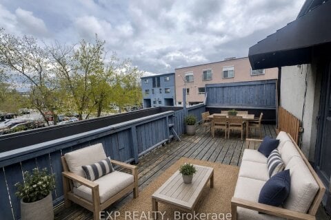Additional image 8 of 2-2146 Danforth Avenue, Toronto, ON, M4C 1J9