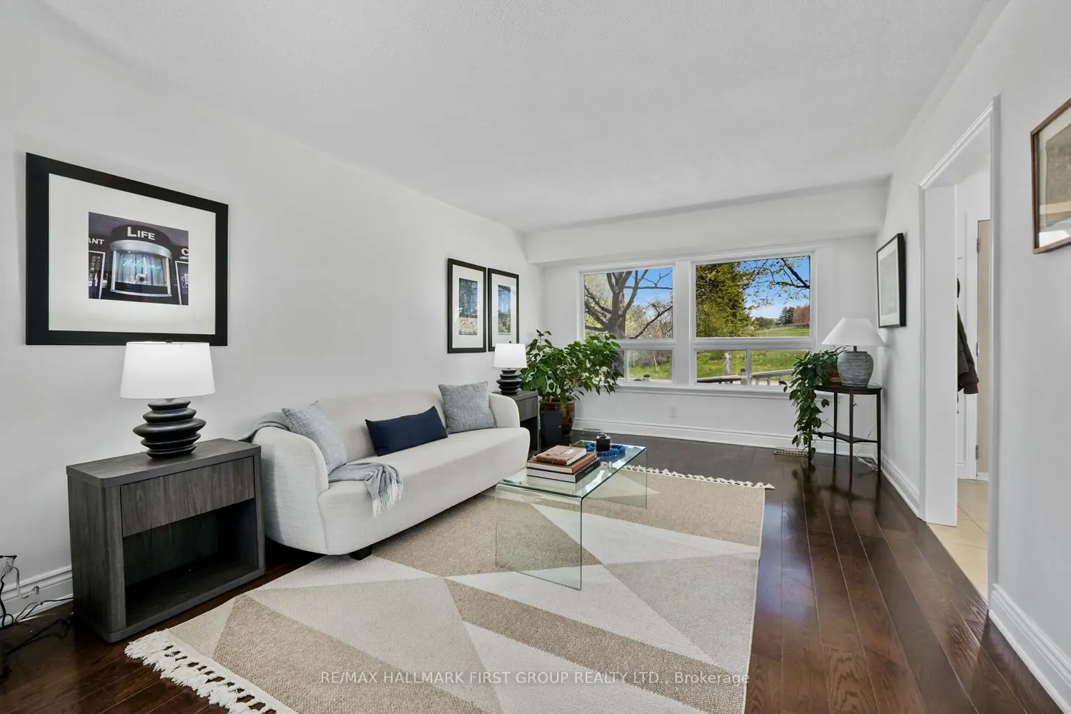 130 Lyle Street photo 3