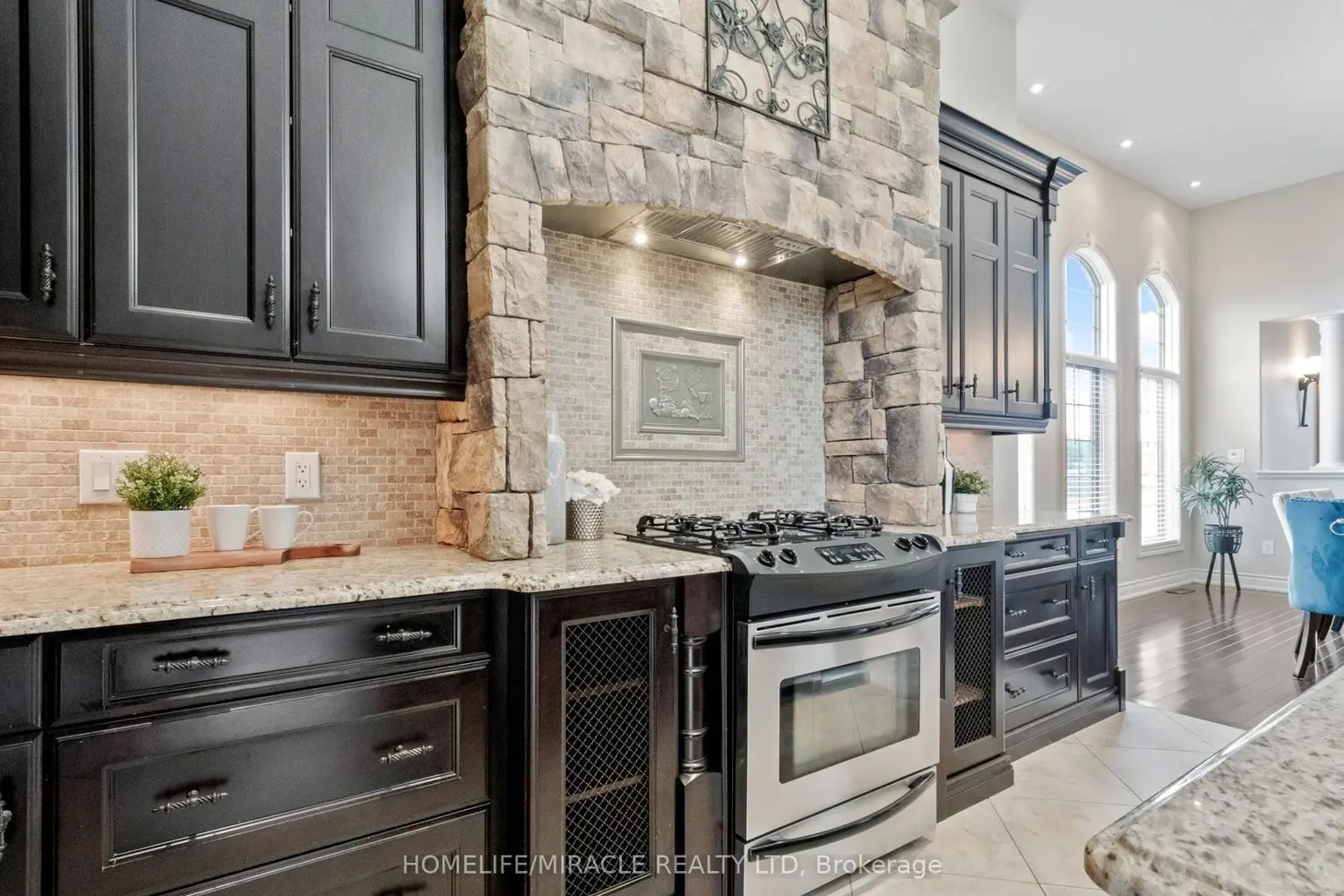 Additional image 2 of 8535 Forestview Boulevard