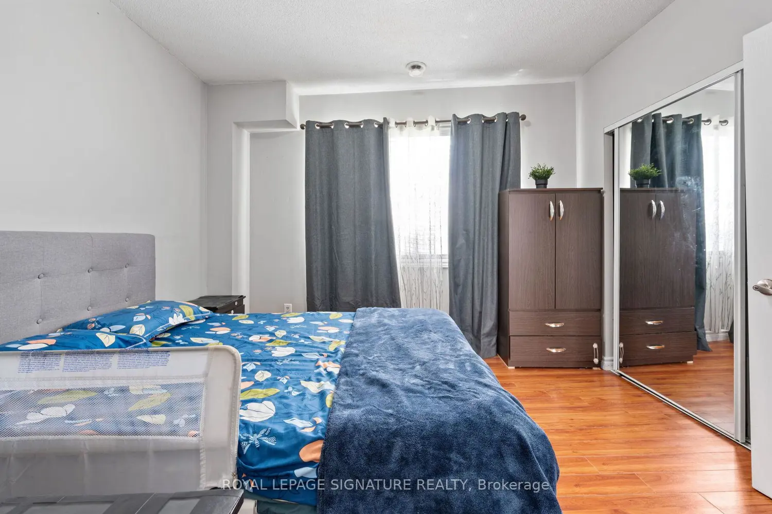 Additional image 10 of 7405 Goreway Drive 104