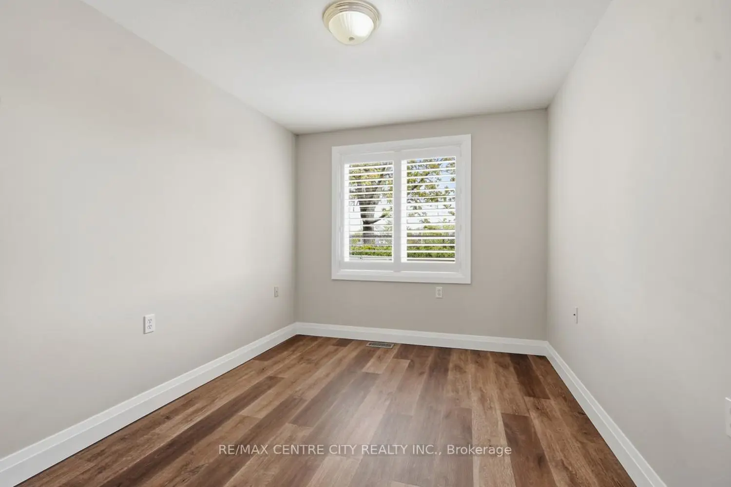 Additional image 15 of 22 Ilderbrook Circle