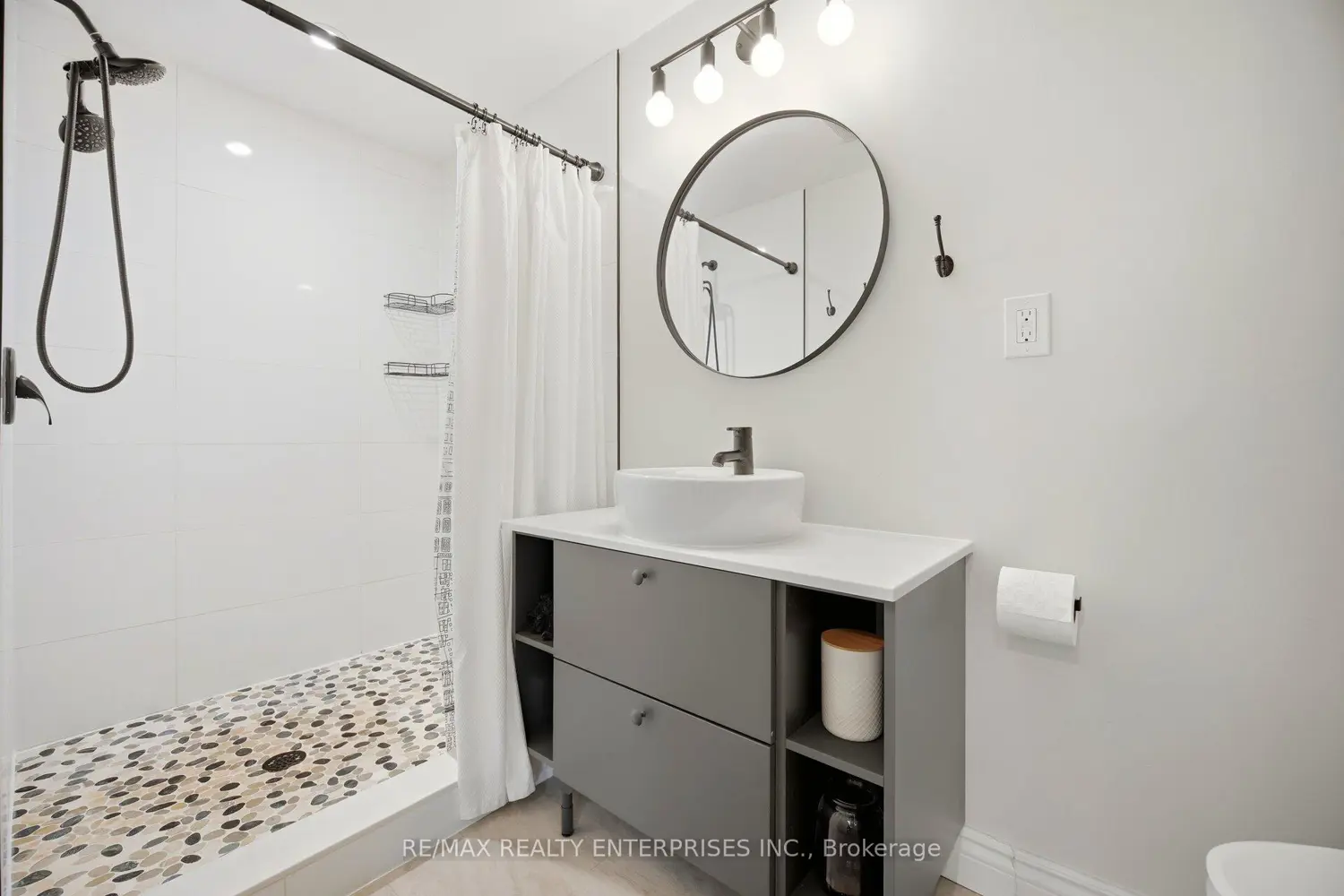 Additional image 9 of 3019 Sandlewood Court